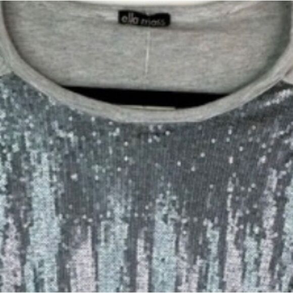 Authentic Ella Moss 3/4 Raglan Sleeve Gray Top with Sequins detail. Size Medium. - Picture 3 of 3